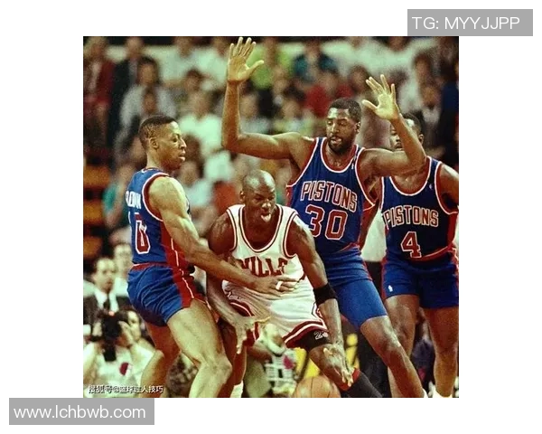 建业与富德激战28轮争夺积分榜关键战役的精彩瞬间与战术分析